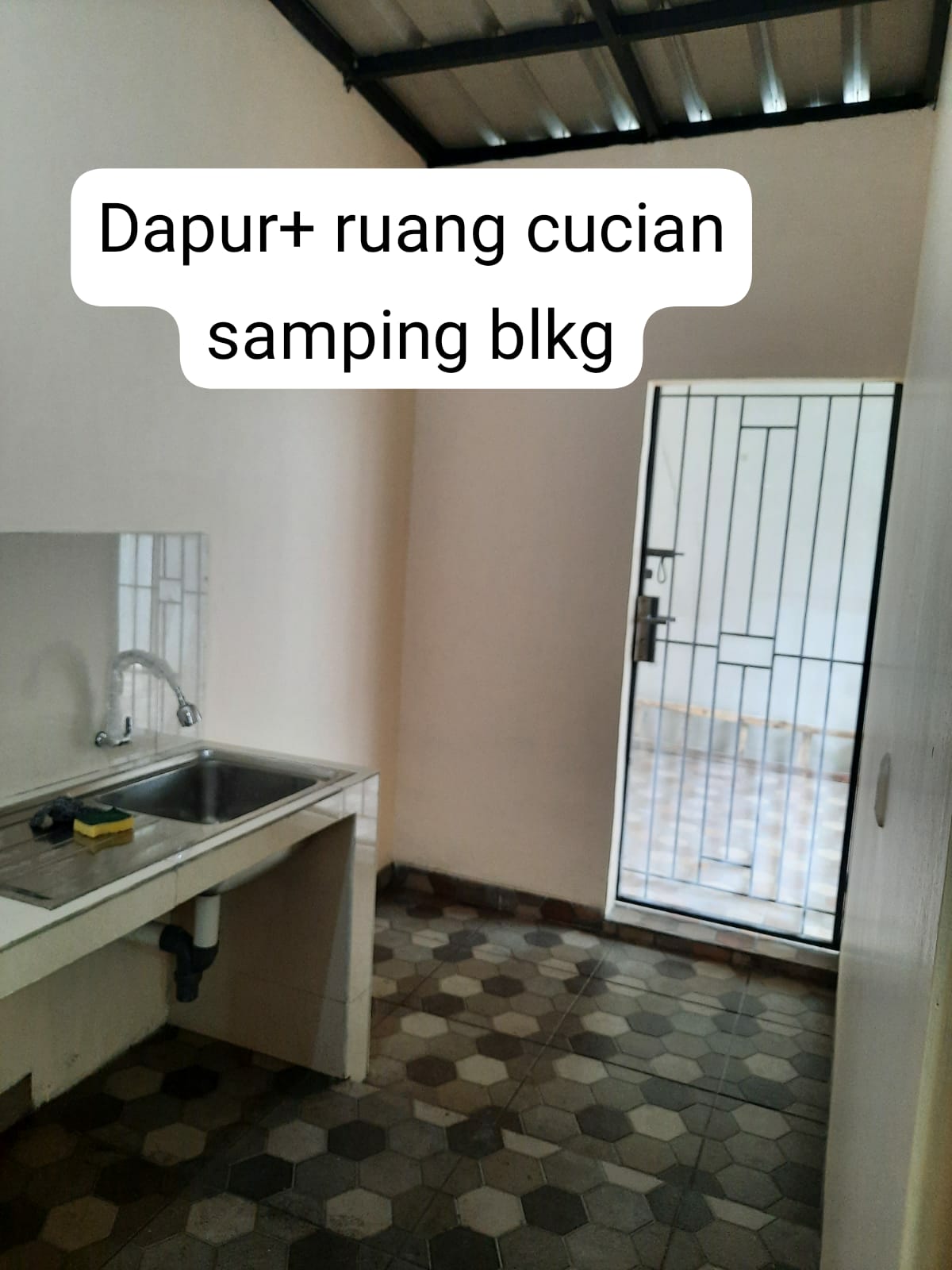 Rumah Disewakan di Summer Bliss Taman Simpruk Lippo Cikarang